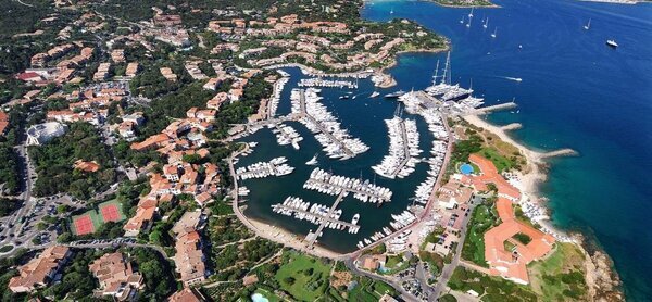 Vacanze di Pasqua in Sardegna. Vacanze di Pasqua in Sardegna: ottimo l'aeroporto di Olbia.