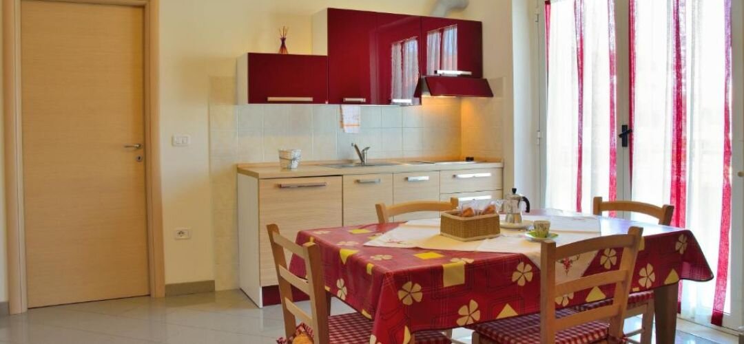 Home Restaurant. Home Restaurant: cosa sapere prima di prenotare.