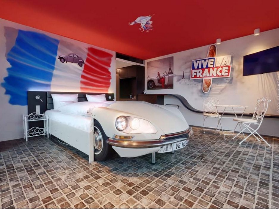 V8 Hotel Motorwolrd Region Stuttgart a Böblingen