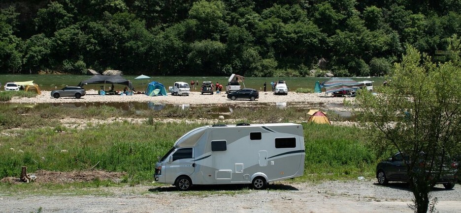 camper-camping